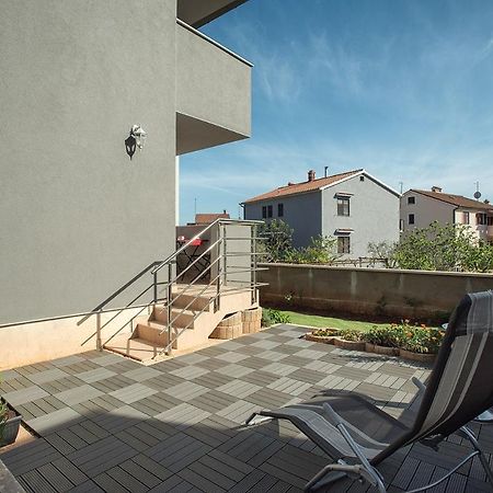 Apartments Elviana Pula Bagian luar foto
