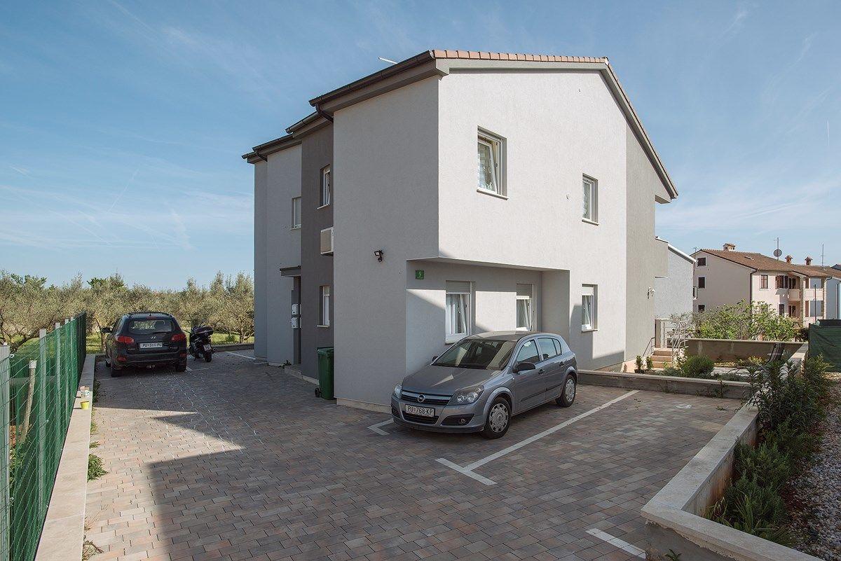 Apartments Elviana Pula Bagian luar foto